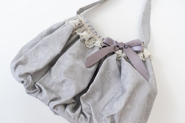 / Pink Gray Bag Blue Hand