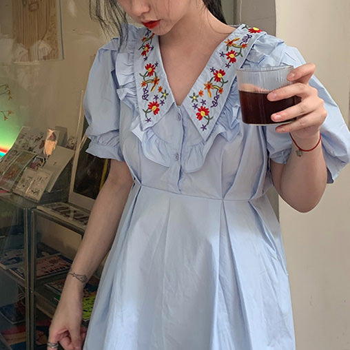 Sweet Floral Collar Dress