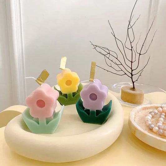 Cute Korean Flower Shaped Scented Candle LIN115