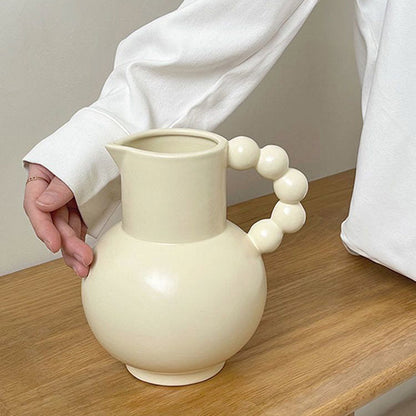 White Exquisite Ceramic Vase