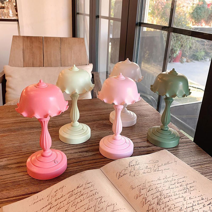 Flower Pastel Table Lamp