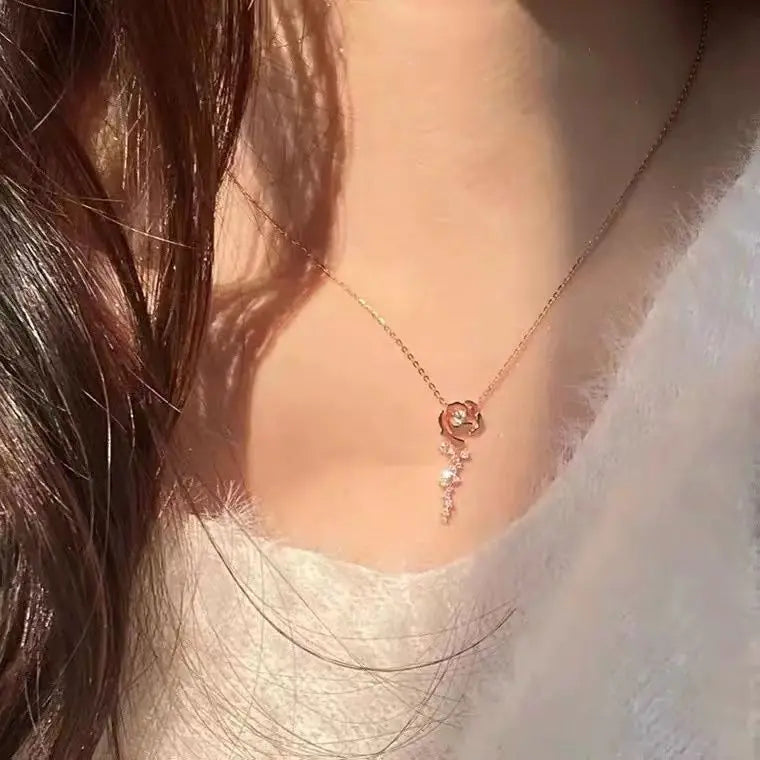 Diamond Rose Necklace LIN90
