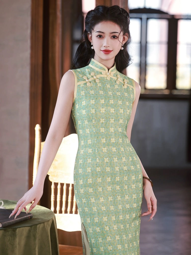 Green Floral Patterned Cheongsam