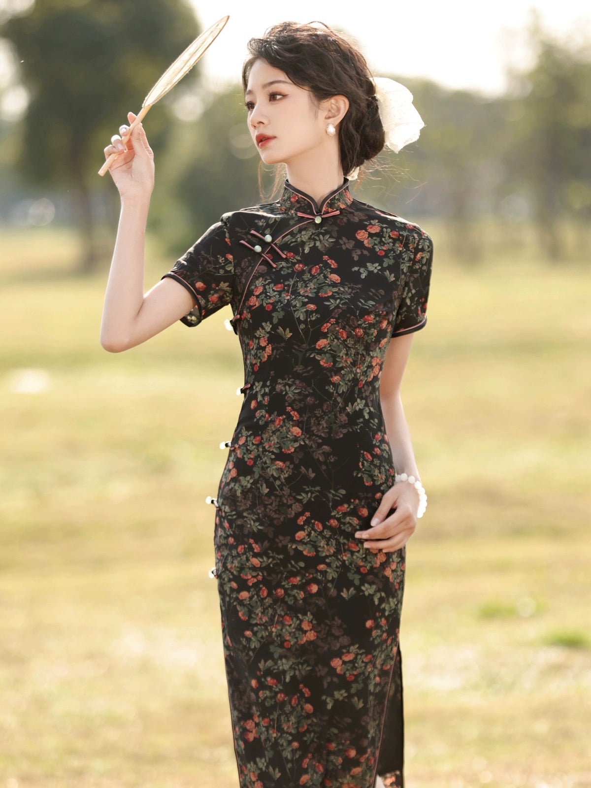 Rose Bloom Black Cheongsam