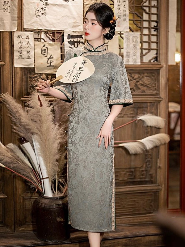 Grey Knotted Mid Sleeve Cheongsam