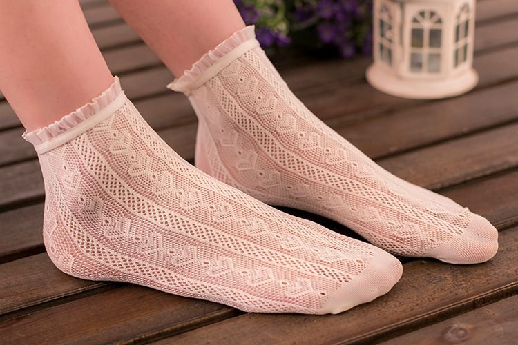 Frill Trim Lace Socks