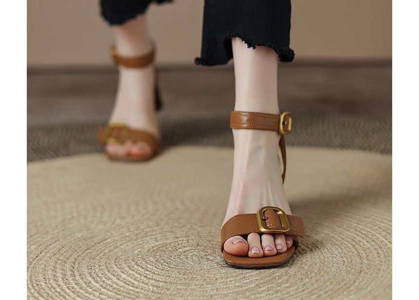 Round Sandals Buckled Heel