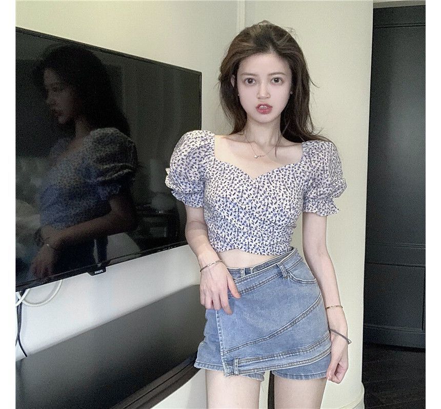 Floral Cropped Blouse Puff-Sleeve