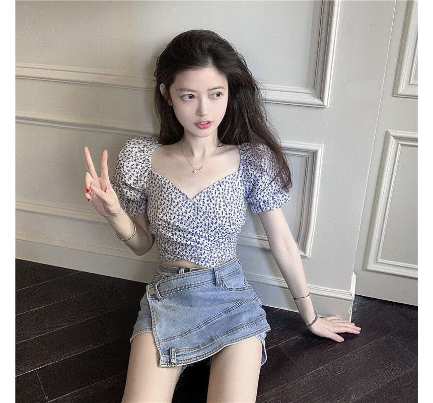 Floral Cropped Blouse Puff-Sleeve