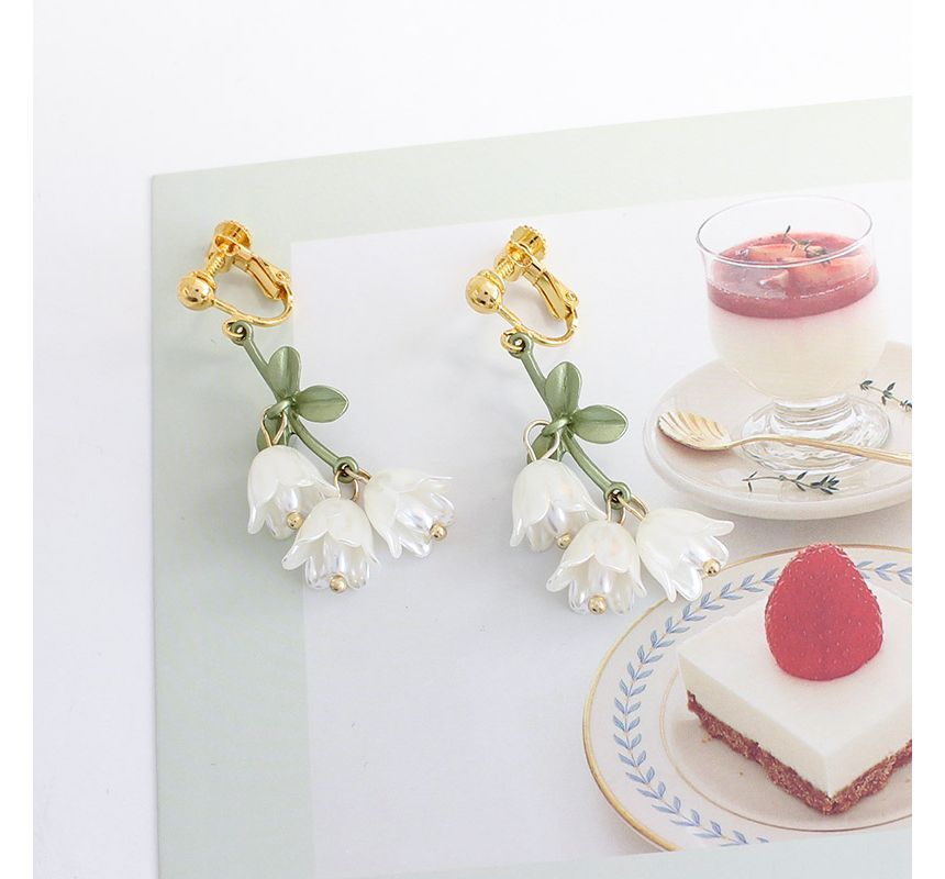 Faux Flower Alloy Pearl Earring Fringed