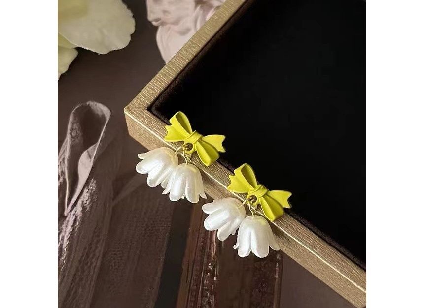 / Earring Floral On Ear Clip Stud