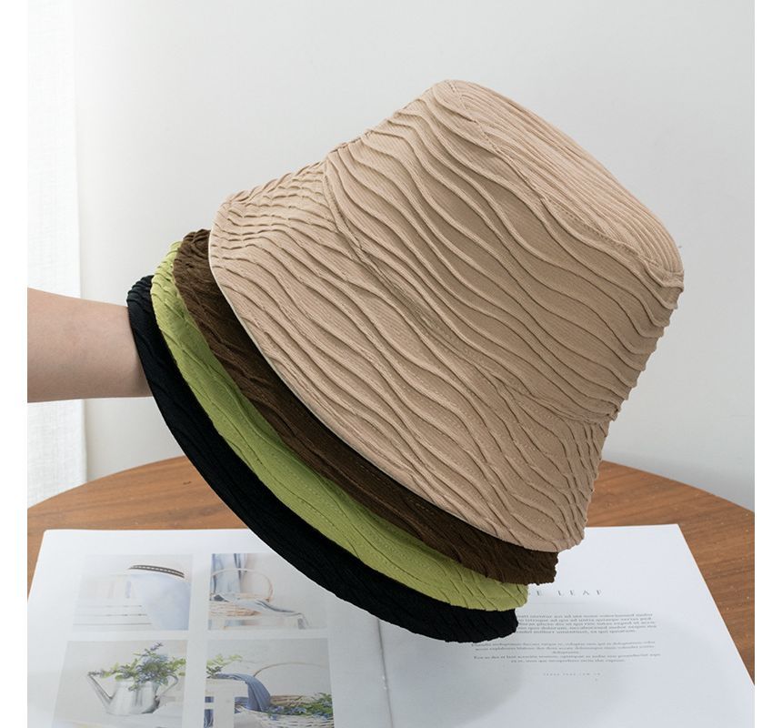 Bucket Wavy Hat Reversible Plain Texture