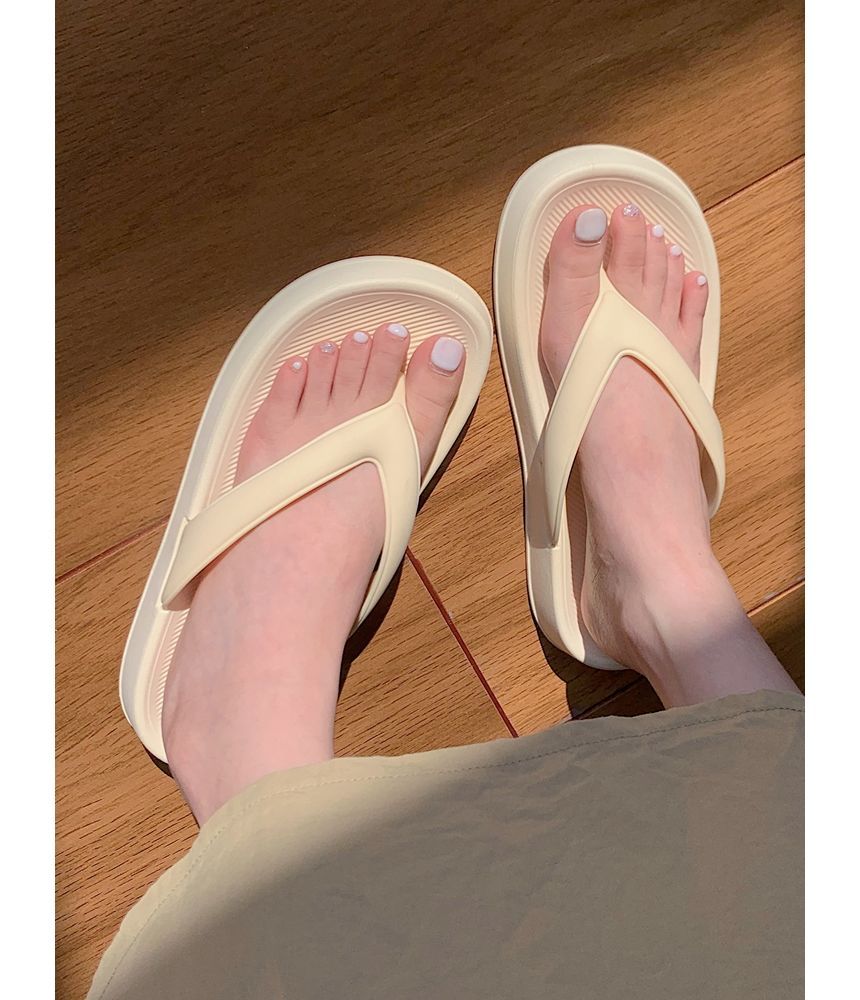 Plain Flip Flops