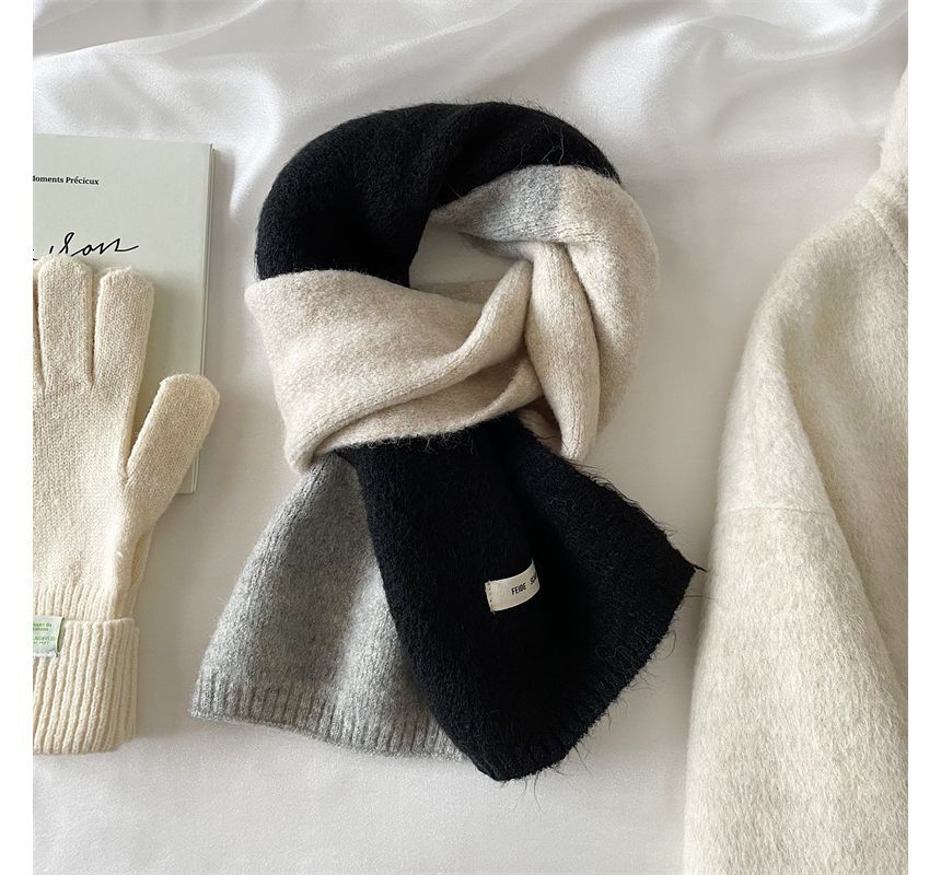 Applique Lettering Block Knit Scarf Color