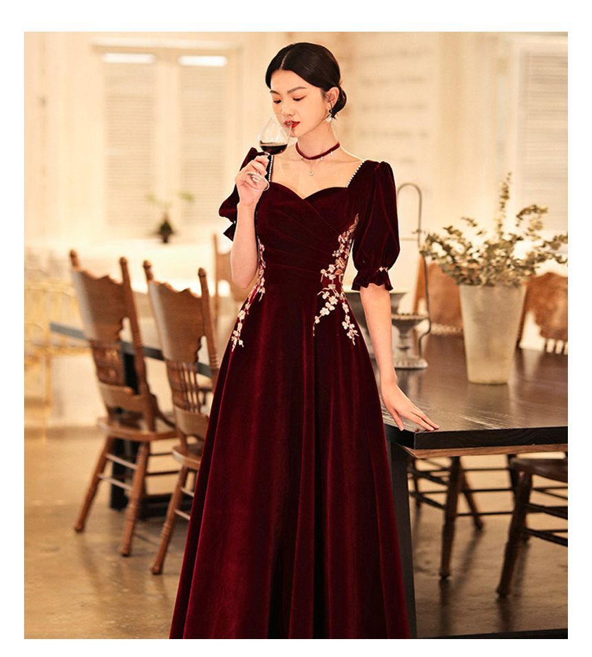 Short-Sleeve Sweetheart Neck Flower Embroidered Faux Pearl Velvet Maxi A-Line Cocktail Dress