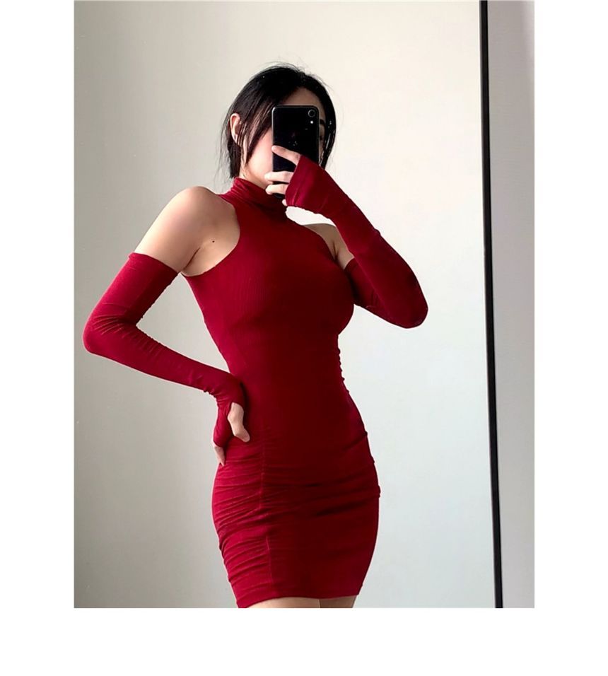 Sleeveless Arm Mini Sleeves Dress With Plain Turtleneck