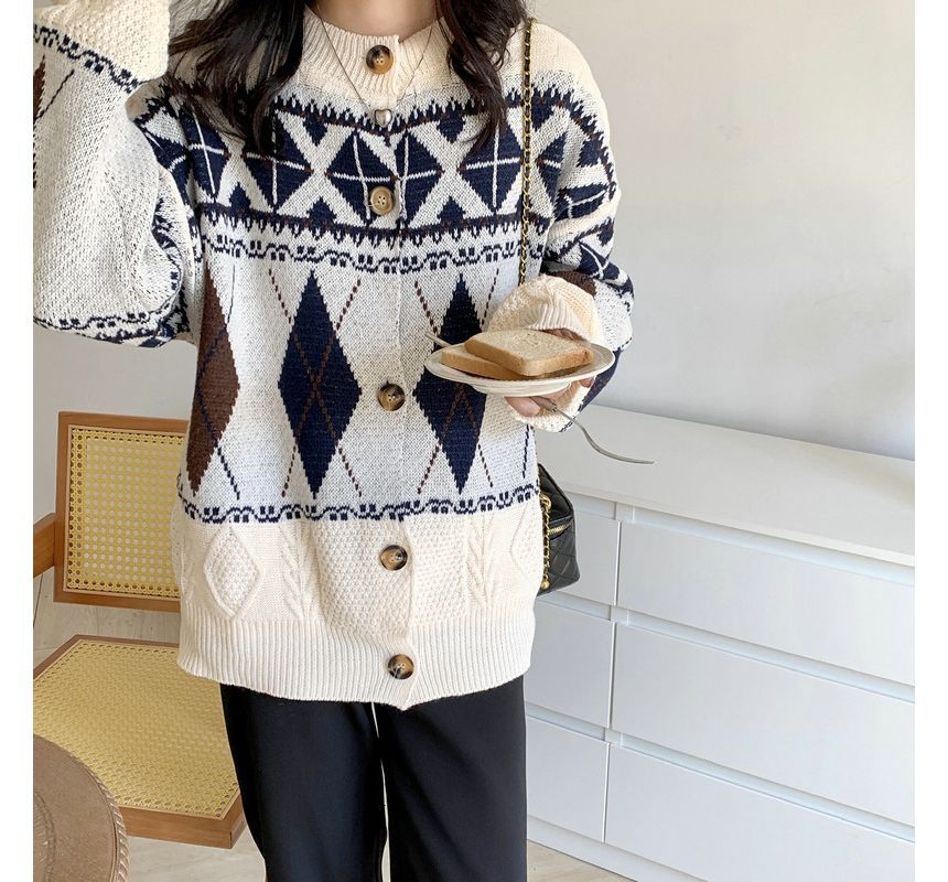 Loose-Fit Cardigan Pattern