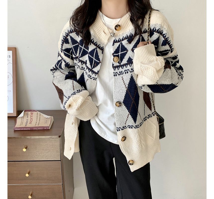 Loose-Fit Cardigan Pattern