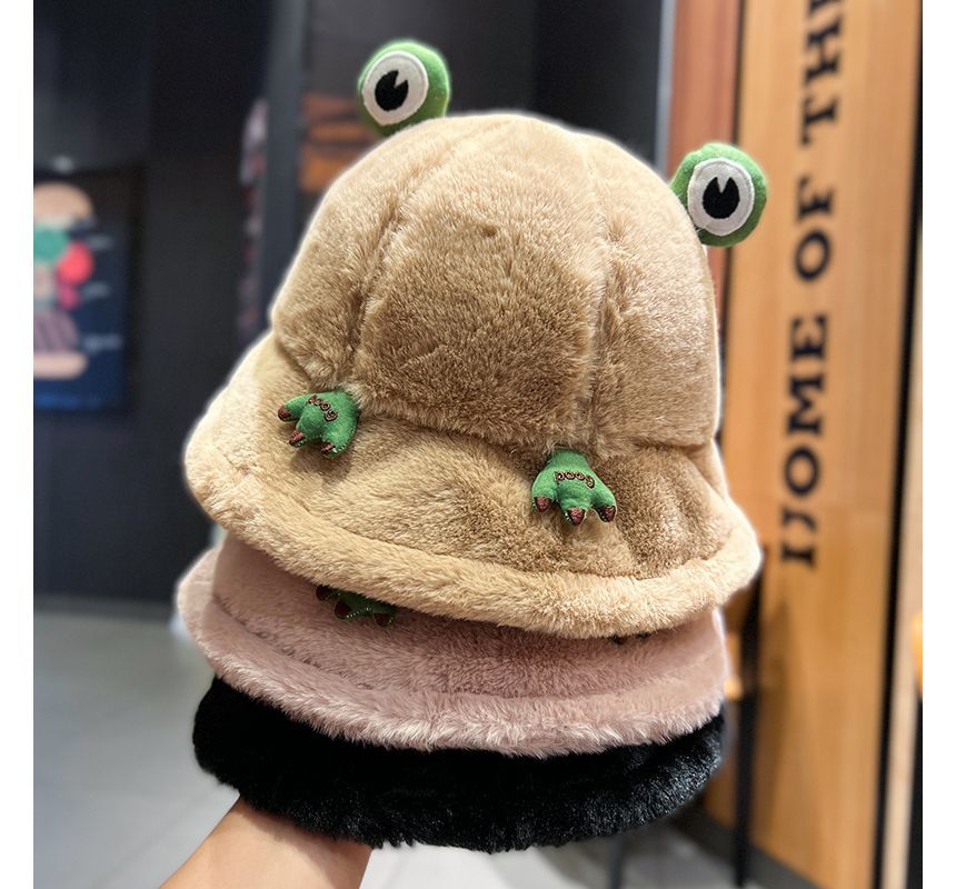 Frog Bucket Chenille Hat