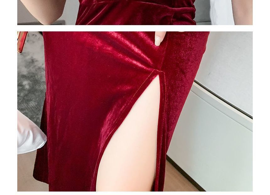 Spaghetti-Strap Plain Velvet Side Slit Evening Gown