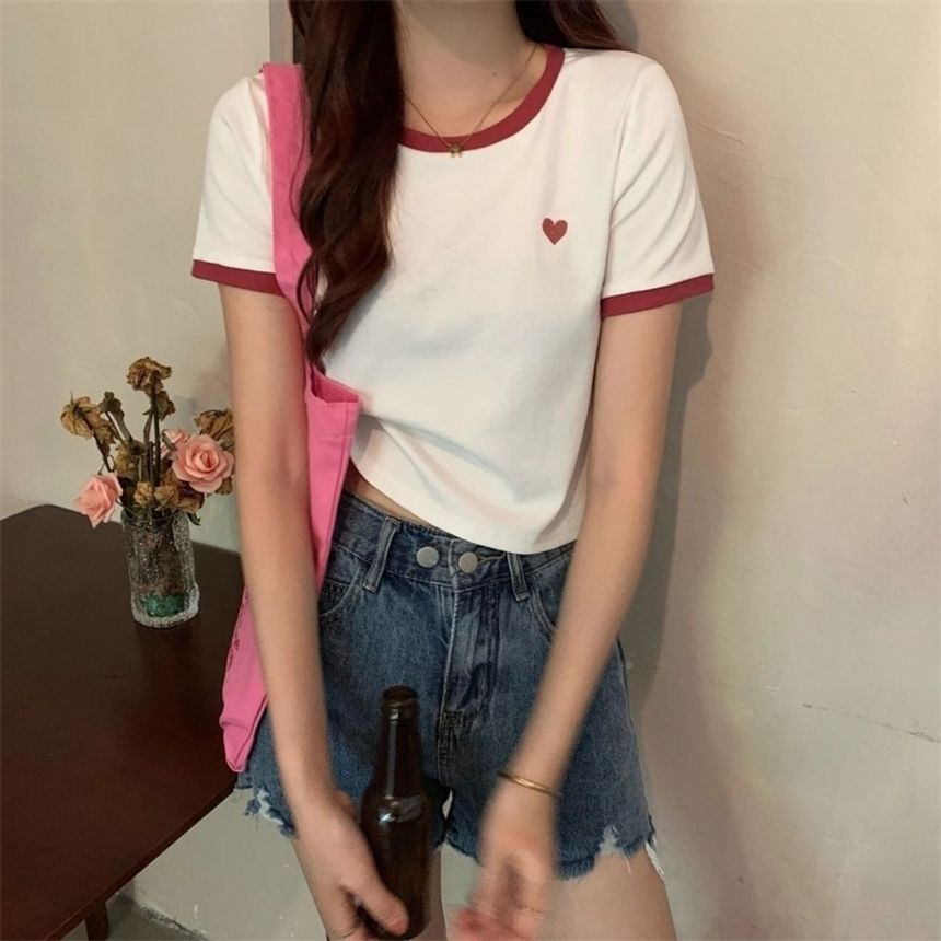 Neck Round Short-Sleeve Trim Tee Contrast Heart