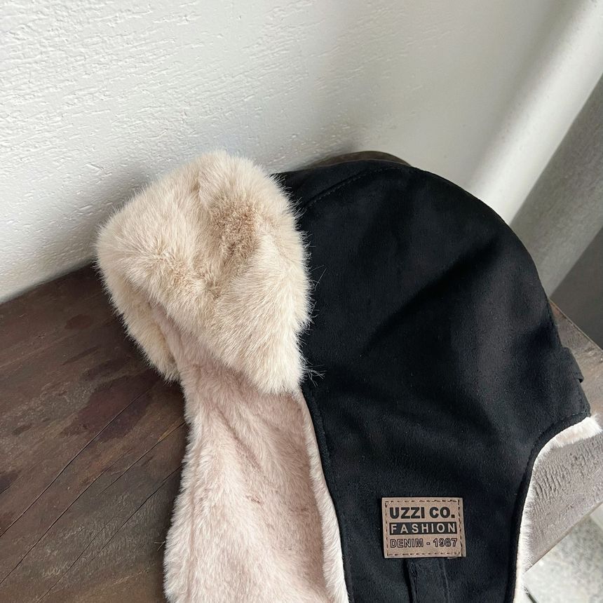 Fleece-Lined Hat Trapper