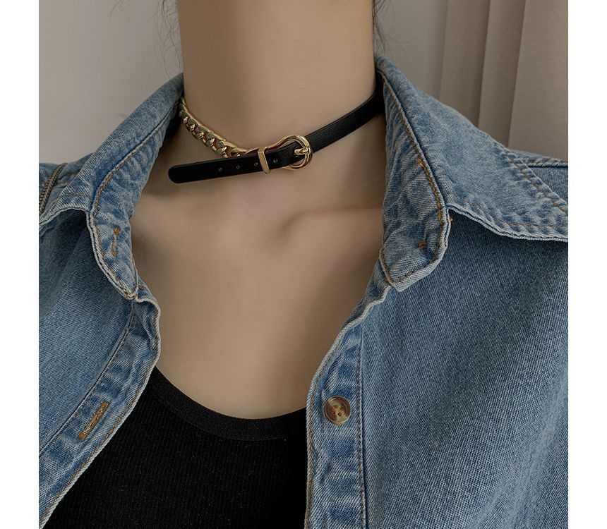 Chain Faux Leather Buckle Choker