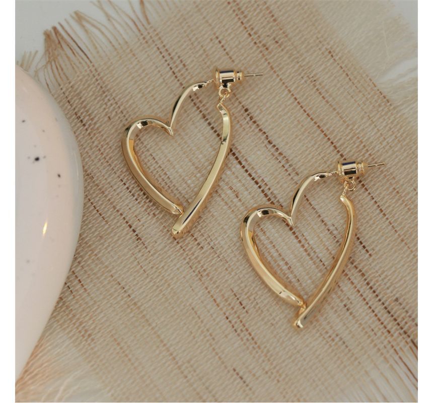 Alloy Earring Through Heart