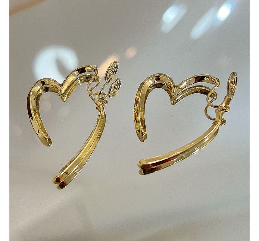 Alloy Earring Through Heart