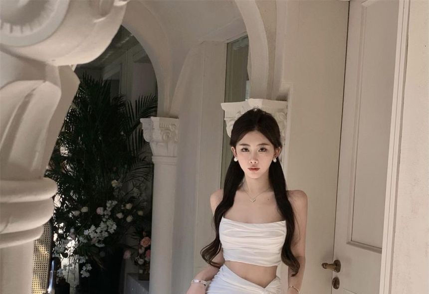 Plain Twist Waist Set: Crop High-Low Slit A-Line Camisole + Skirt Top High Ruched