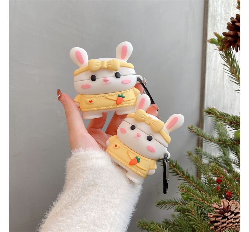 Rabbit AirPods / Pro Earphone Case Skin