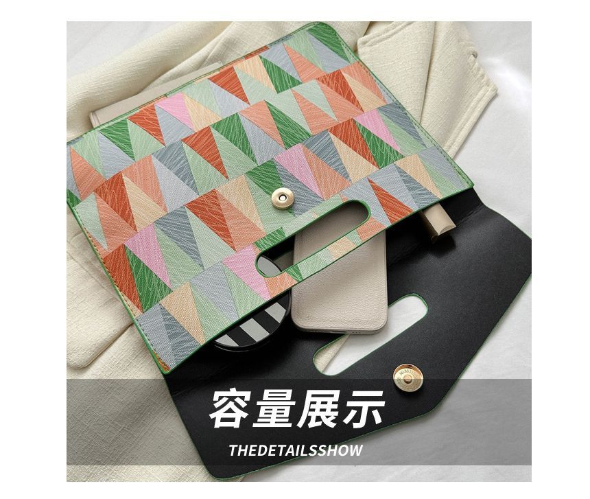 Geometric Print Envelope Clutch