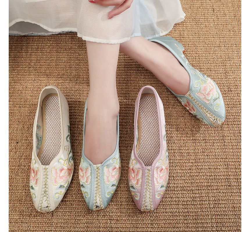 Pumps Satin Floral Embroidered