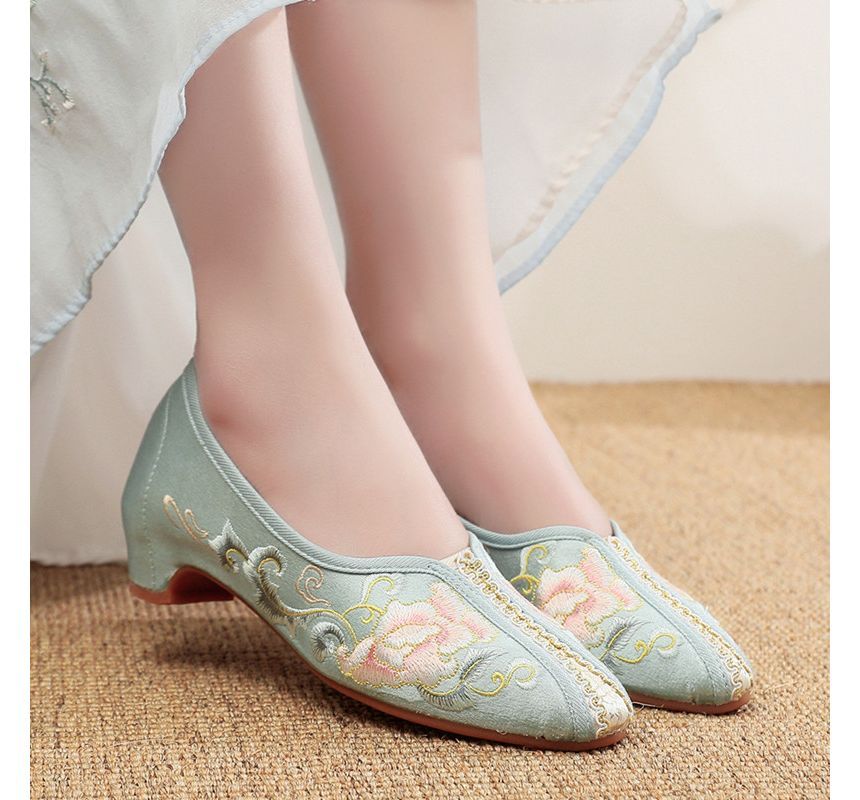 Pumps Satin Floral Embroidered