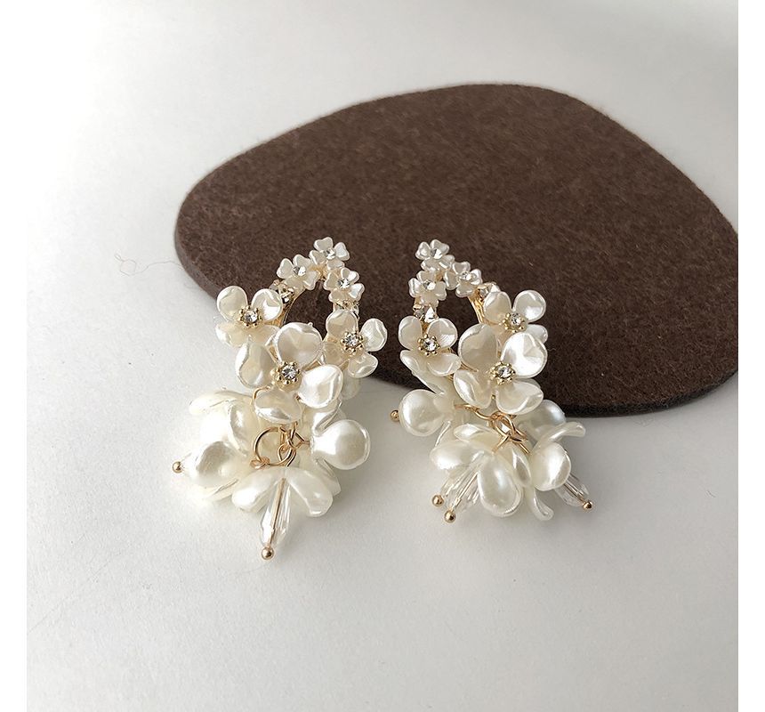 Faux Floral Fringed Alloy Earring Pearl