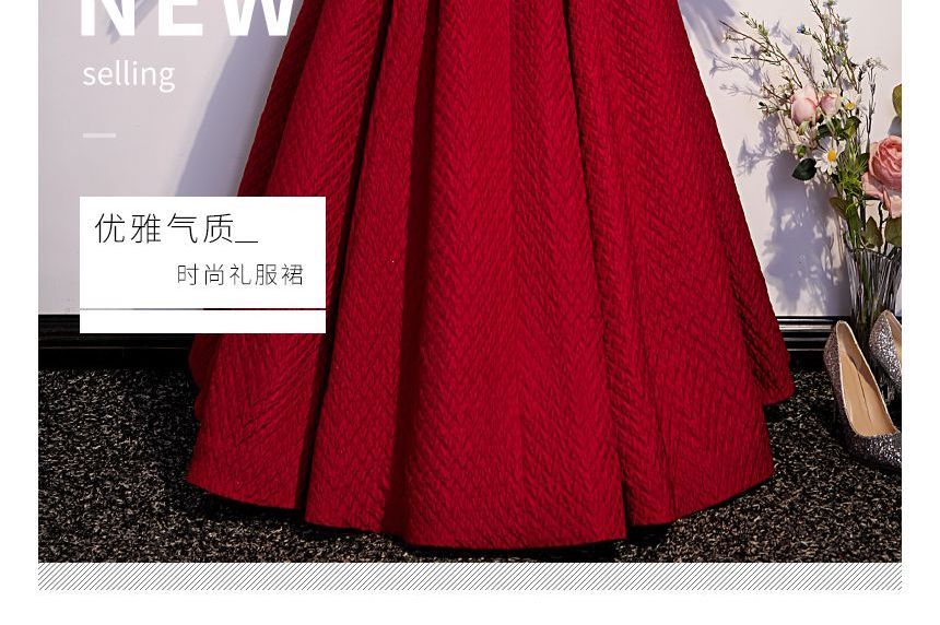 Puff-Sleeve Square Neck Plain Flower Applique A-Line Evening Gown