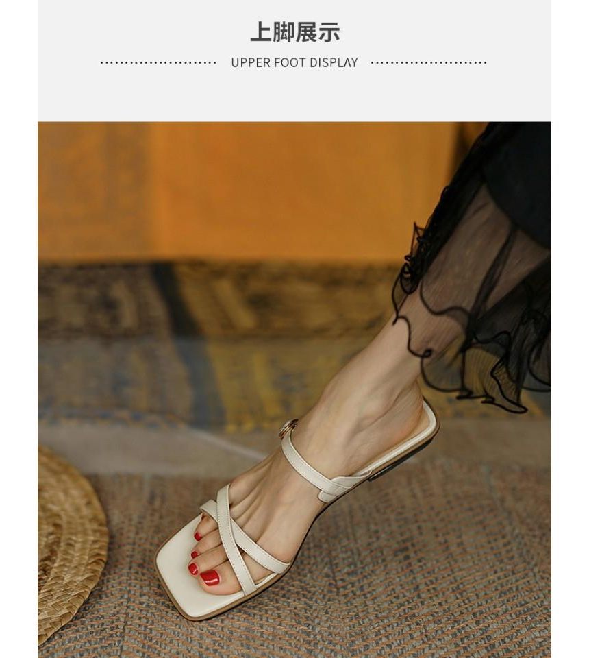 Low-Heel Sandals Toe Square