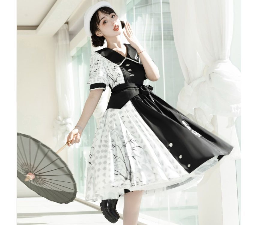 Lolita Short-Sleeve Collared Two Tone Pleated A-Line Dress