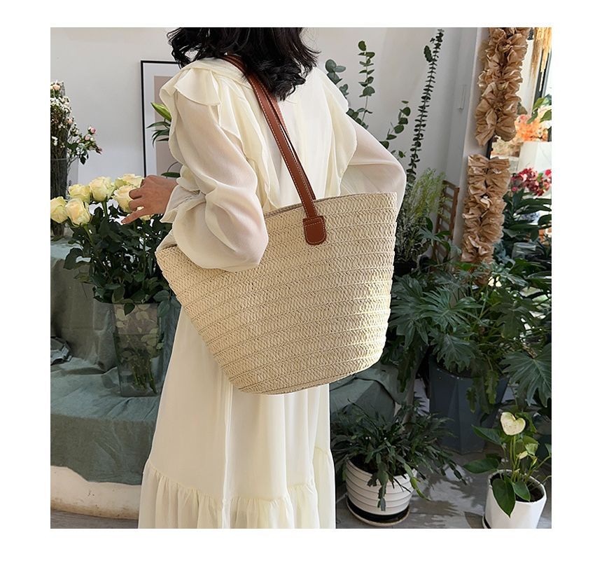 Straw Basket Shoulder Bag