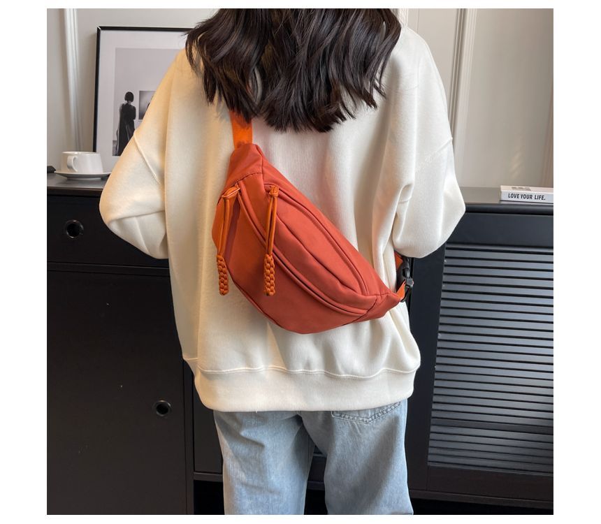 Plain Sling Bag