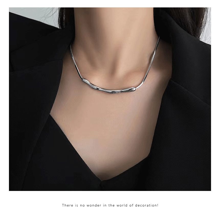 Irregular Bar Alloy Choker