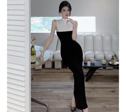 Sleeveless Mock Neck Two Tone Maxi Sheath Dress