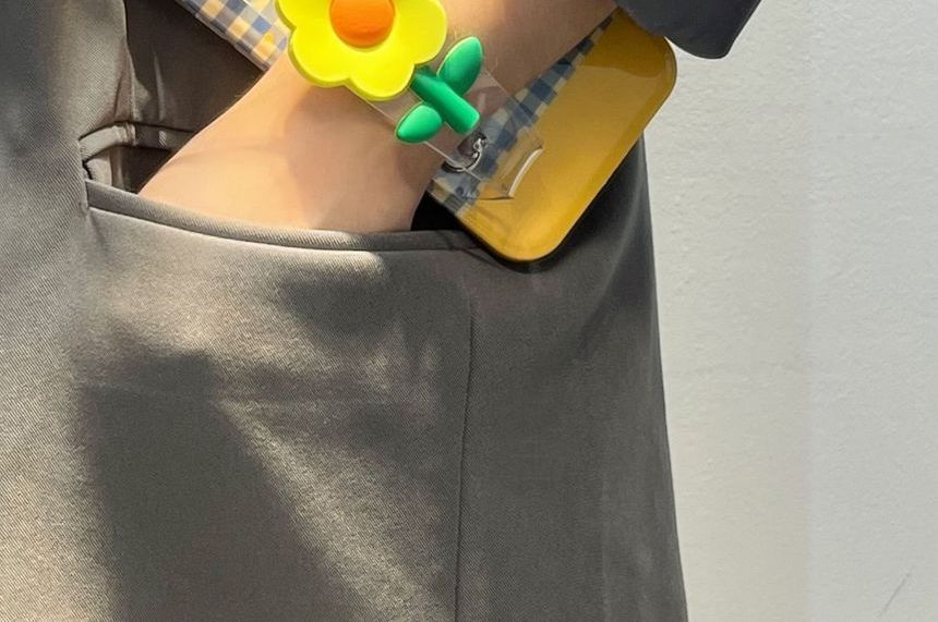 Flower Wristband Plaid Phone Case