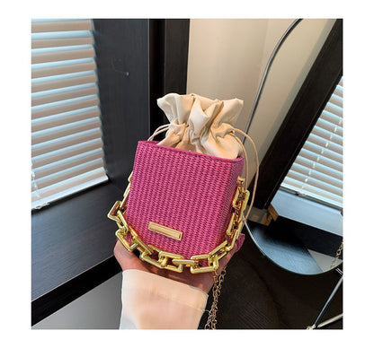 Chunky Chain Drawstring Box Crossbody Bag