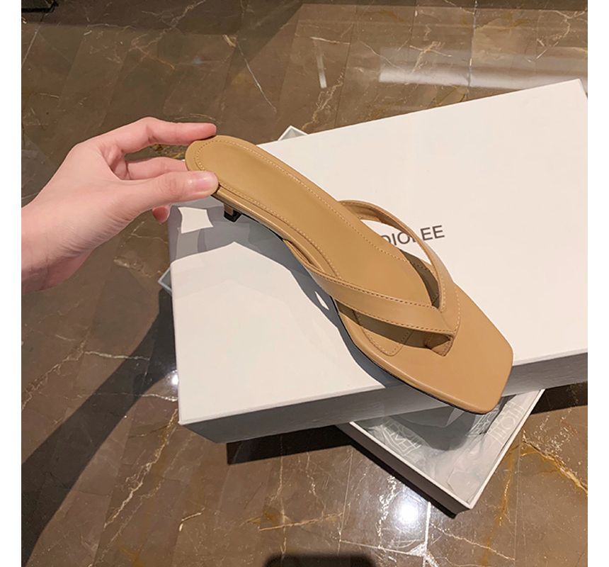 (Various Low Flops Plain Heel Designs) Flip