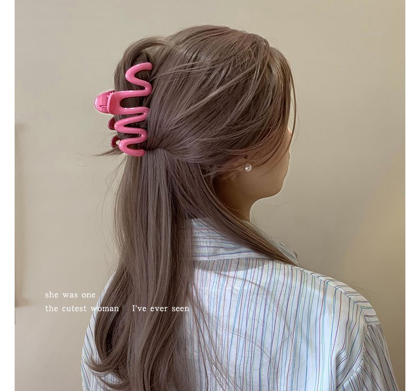 Curve Acrylic Hair Clamp