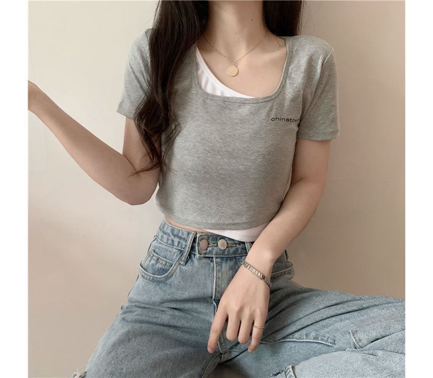 Lettering Two-Piece Short-Sleeve T-Shirt Crop Mock