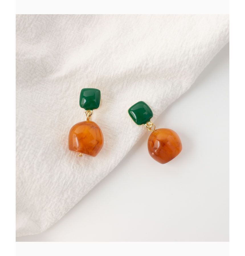 Earring Drop / On Geometric Clip