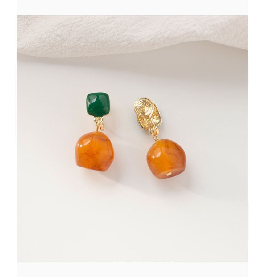 Earring Drop / On Geometric Clip