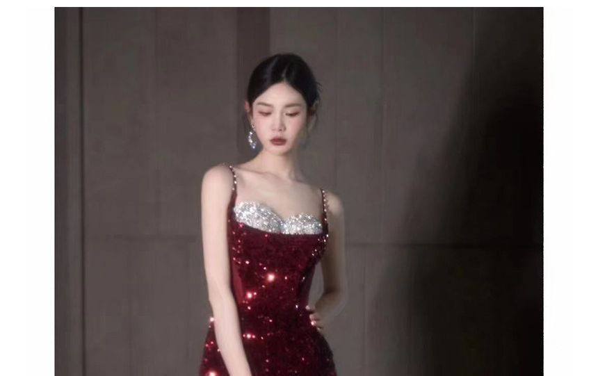 Slit Evening Mesh Spaghetti Sequin Tone Two A-Line Strap Panel